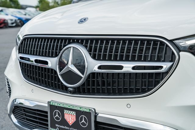 Used 2024 Polar White Mercedes-Benz GLC 300 image 12