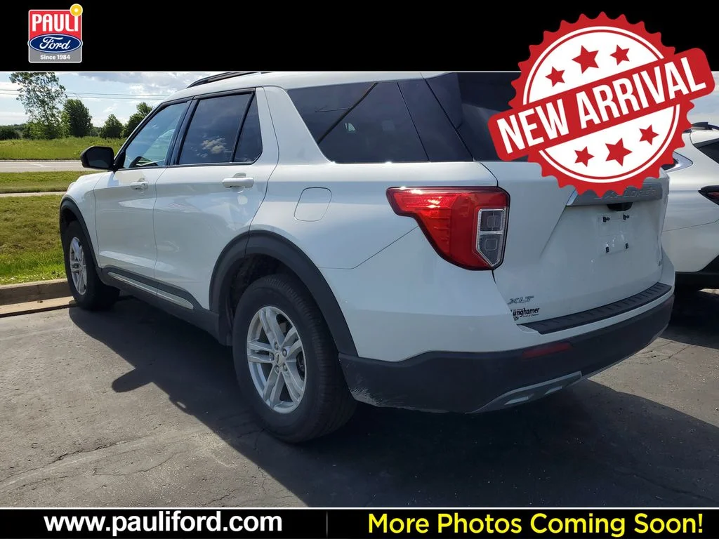Used 2022 White Metallic Ford XLT image 3
