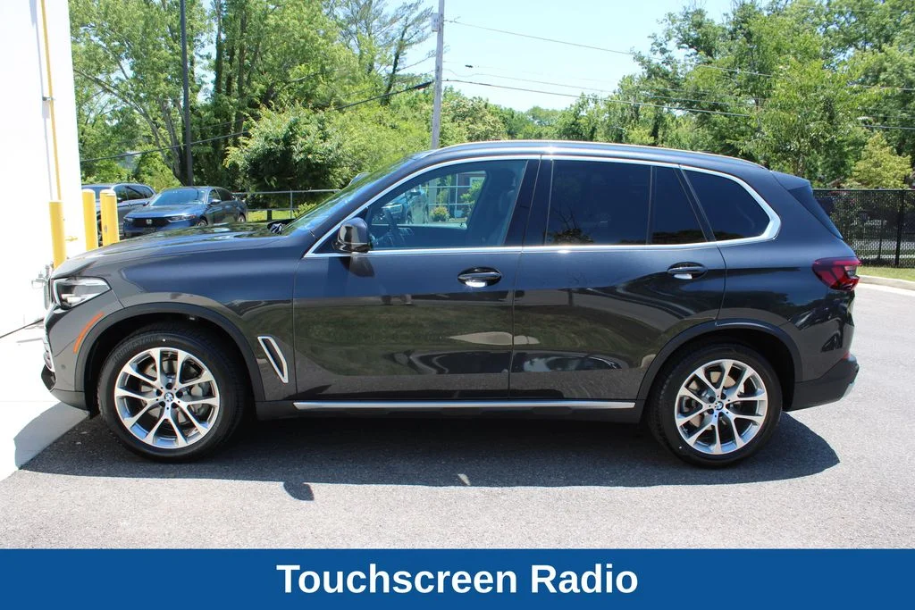 Used 2023 Gray BMW xDrive40i image 12