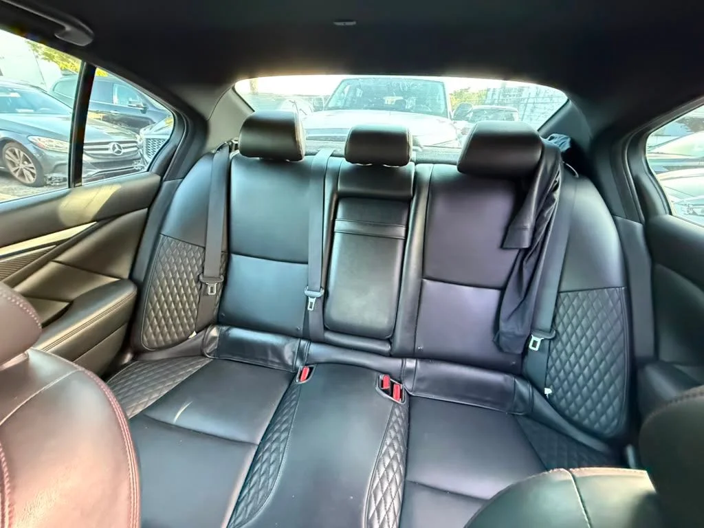 Used 2023 Black INFINITI Red Sport 400 image 6