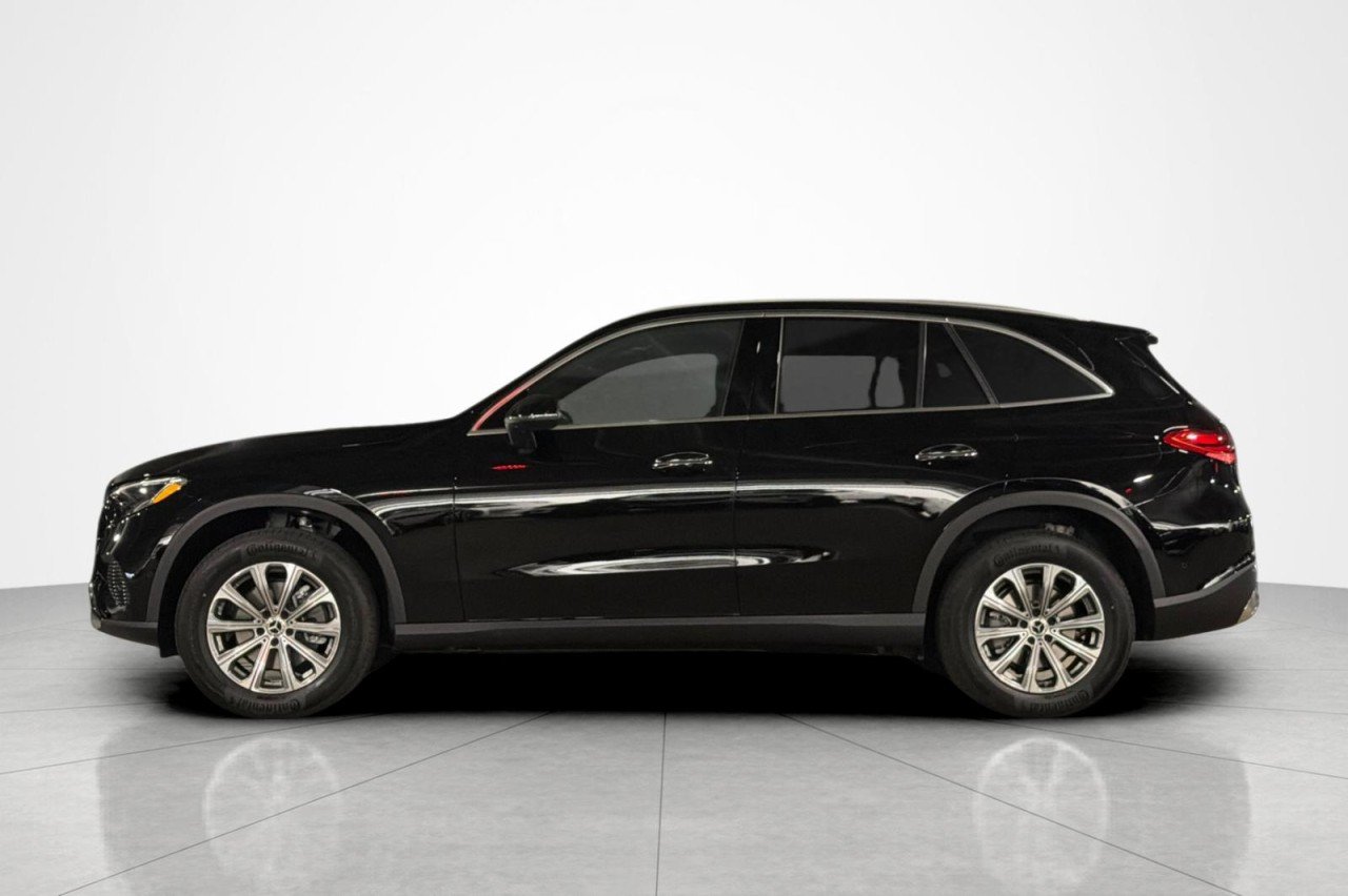 New 2026 Black Mercedes-Benz GLC 300 SUV image 2