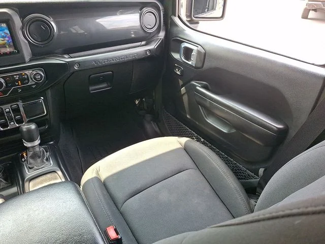 Used 2021 Green Jeep Sport Altitude 4x4 image 51