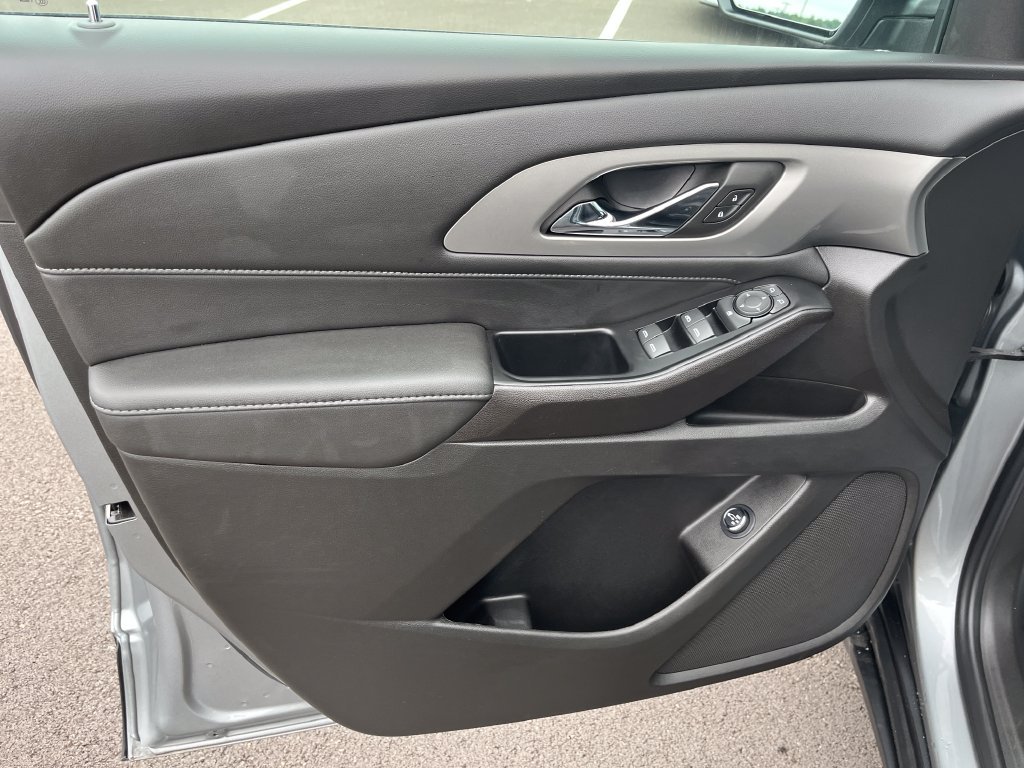 Used 2023 Gray Chevrolet LT image 11