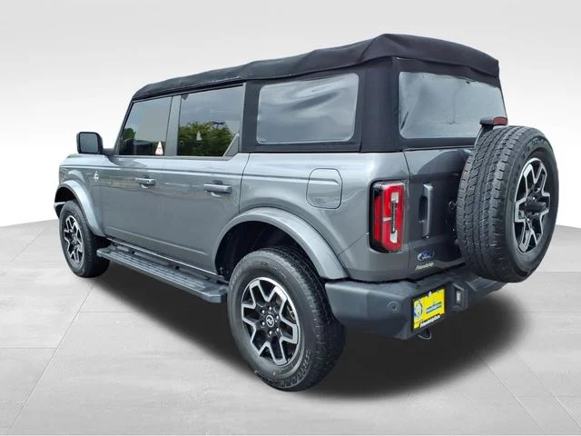 Used 2023 Gray Ford Outer Banks image 8