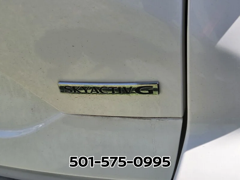 Used 2021 Snowflake White Pearl MAZDA TOURING image 11