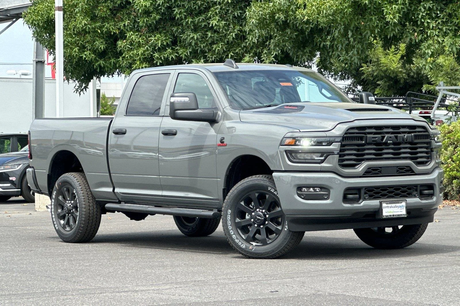 New 2026 Ceramic Gray Clearcoat RAM Black Express image 2