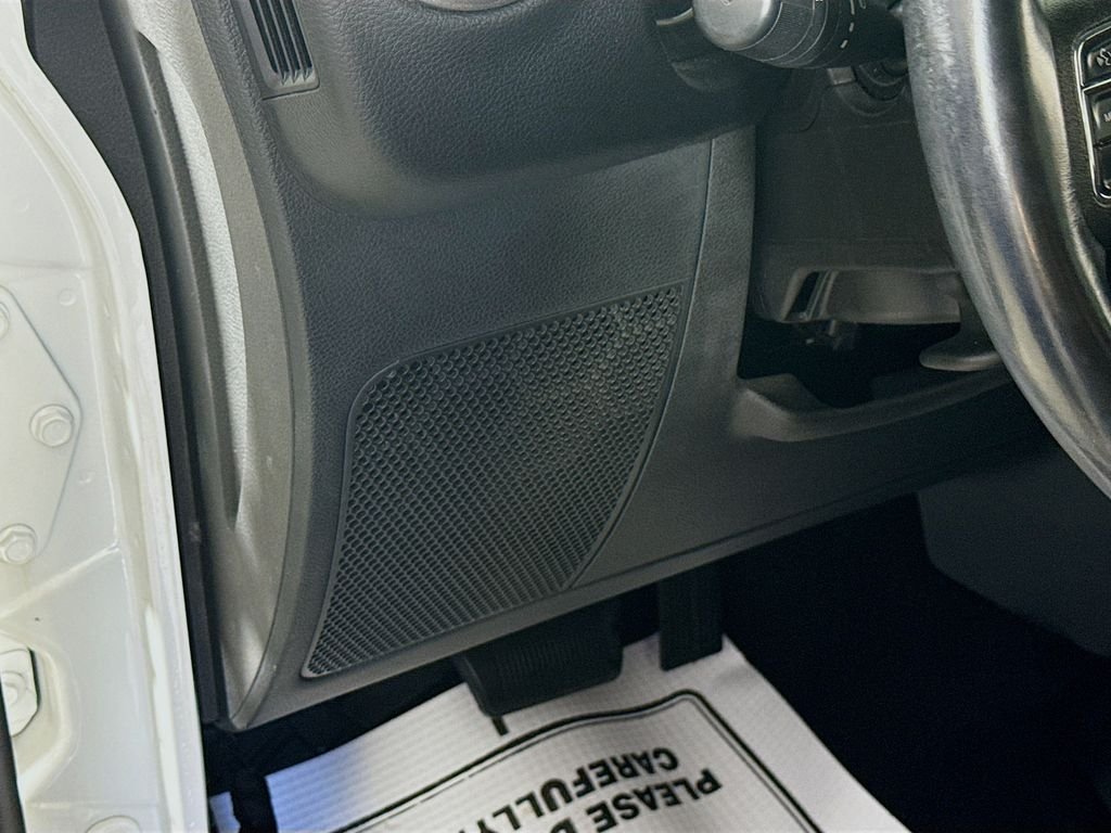 Used 2017 Bright White Clearcoat Jeep Sport image 15