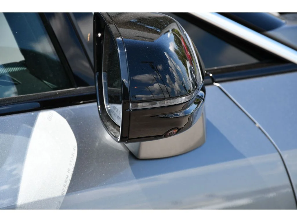 New 2027 Argent Silver Metallic Cadillac Luxury image 28