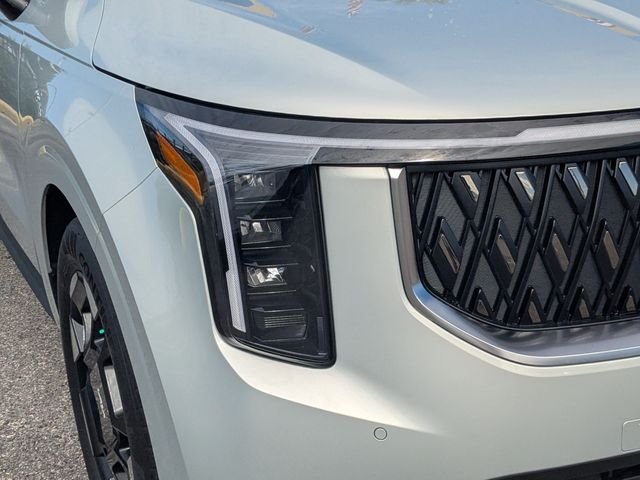 New 2026 Ivory Silver Kia EX image 9