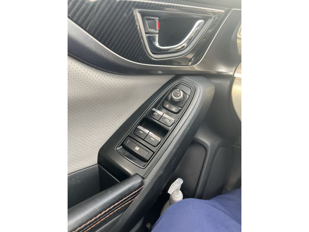 Used 2019 Sunshine Orange Subaru Limited image 11