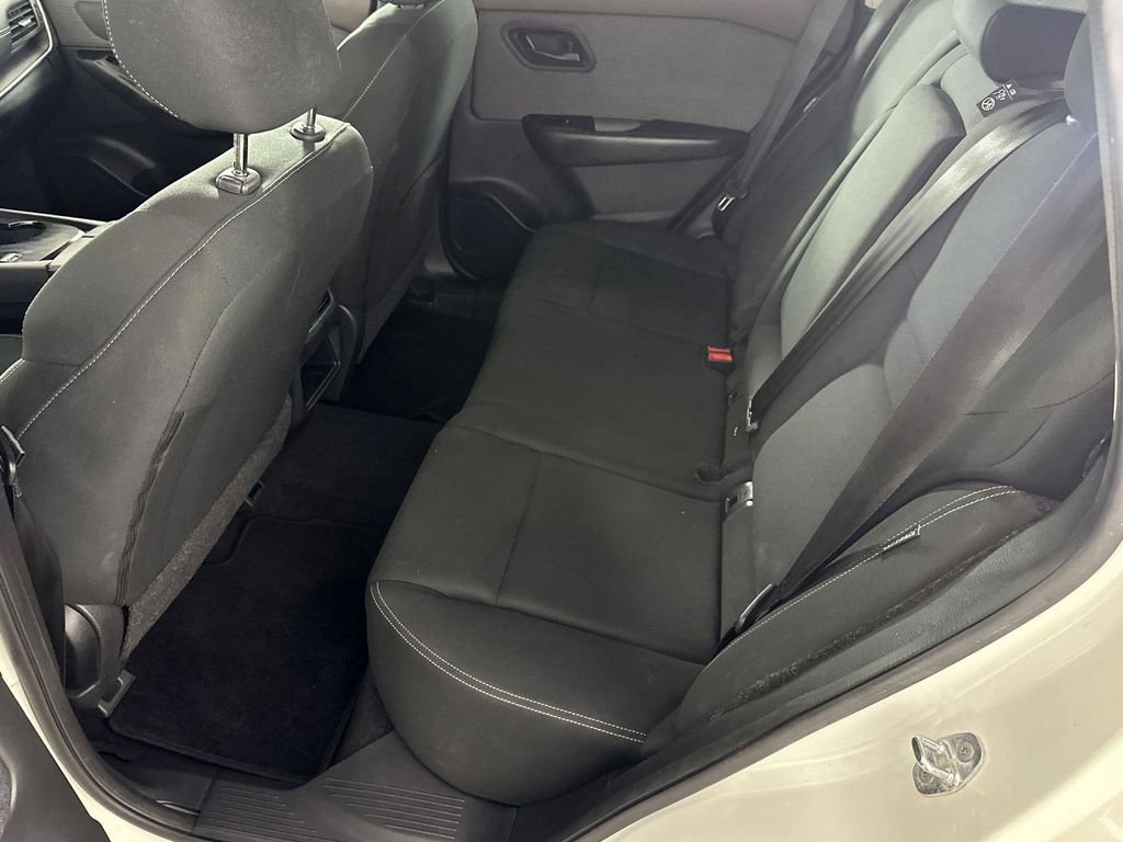 Used 2023 Glacier White Nissan S image 21