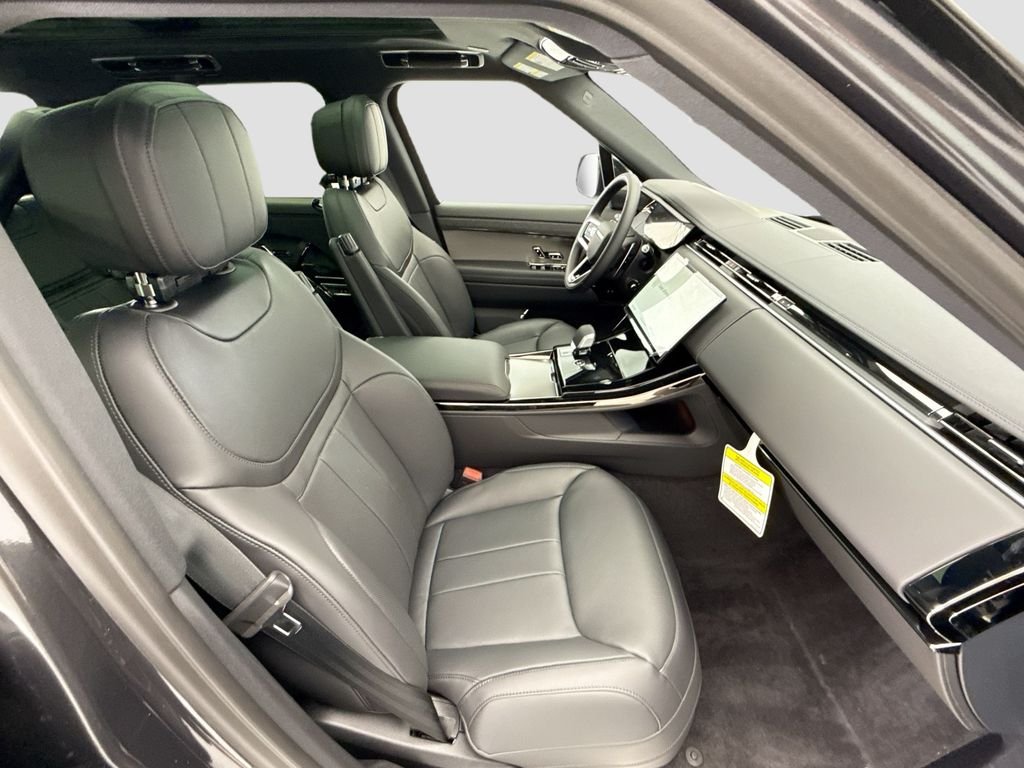 New 2026 Carpathian Grey Land Rover SE image 20