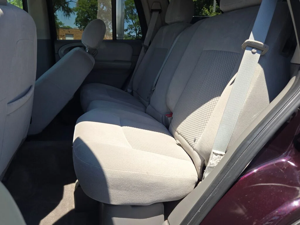 Used 2008 Red Chevrolet LS image 16