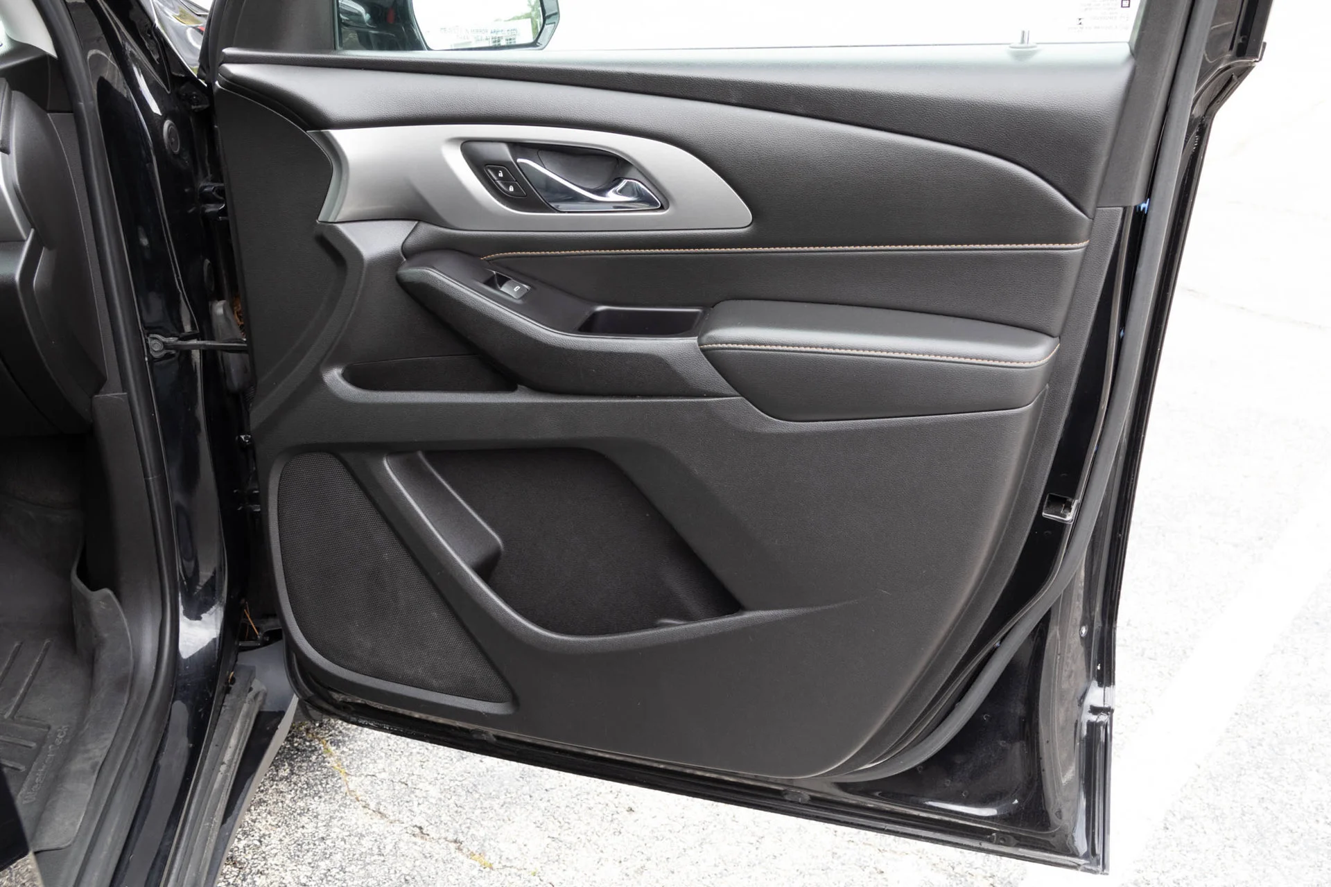 Used 2019 MOSAIC BLACK METALLIC Chevrolet LS image 41