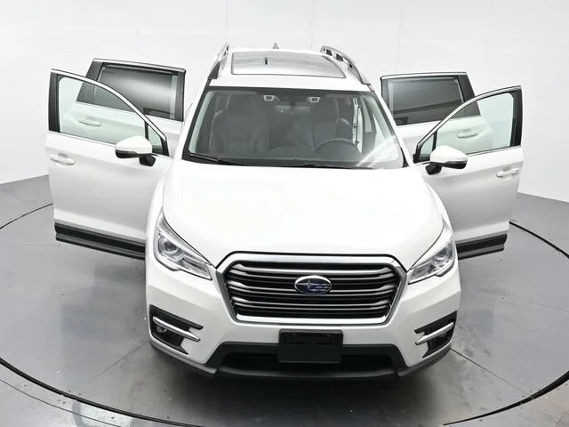Used 2019 Crystal White Pea Subaru Limited image 45