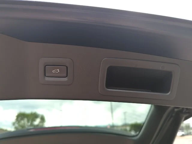 Used 2019 Blue Mazda Grand Touring image 25