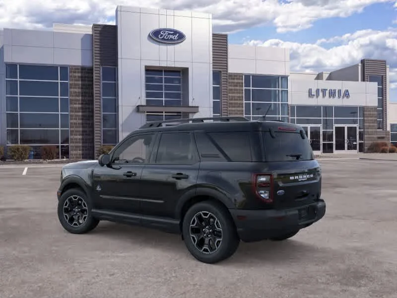 New 2026 Shadow Black Ford Outer Banks® image 4