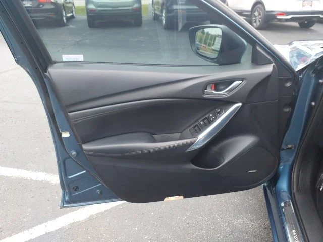 Used 2014 Blue Mazda i Touring image 12