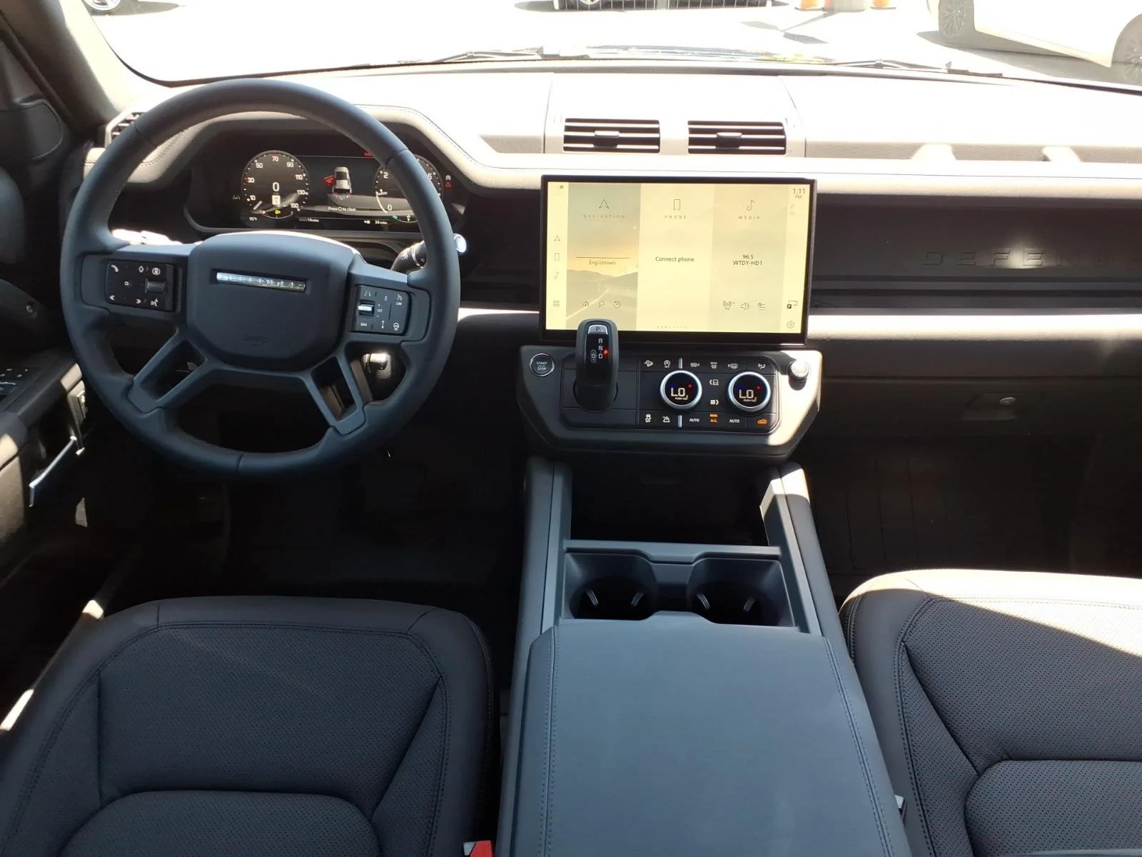 New 2026 Santorini Black LAND ROVER S image 4