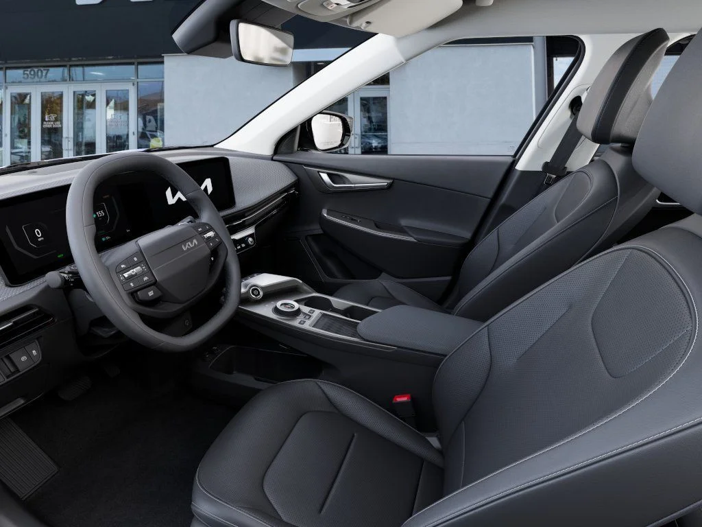 New 2026 White Kia Wind image 17