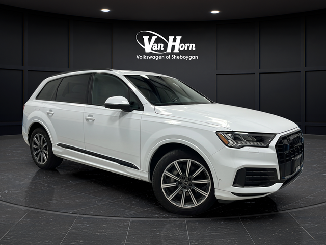 2023 Audi Q7 45 Premium Plus