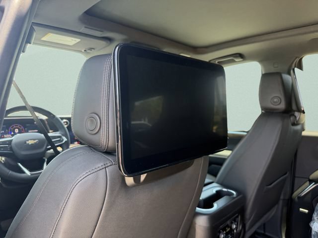 New 2026 Black Chevrolet High Country image 23