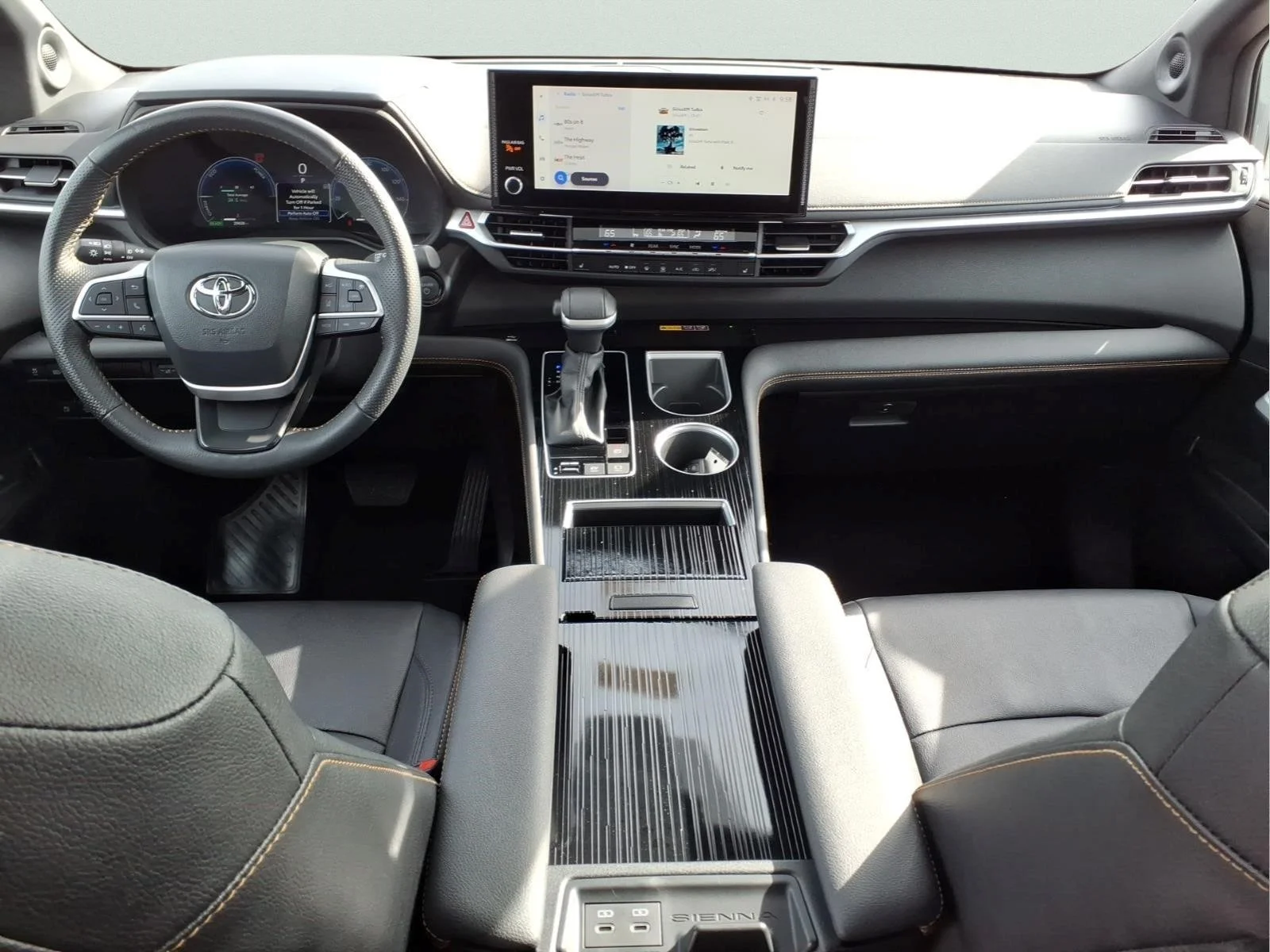 Certified Used 2025  Toyota Woodland Edition image 12