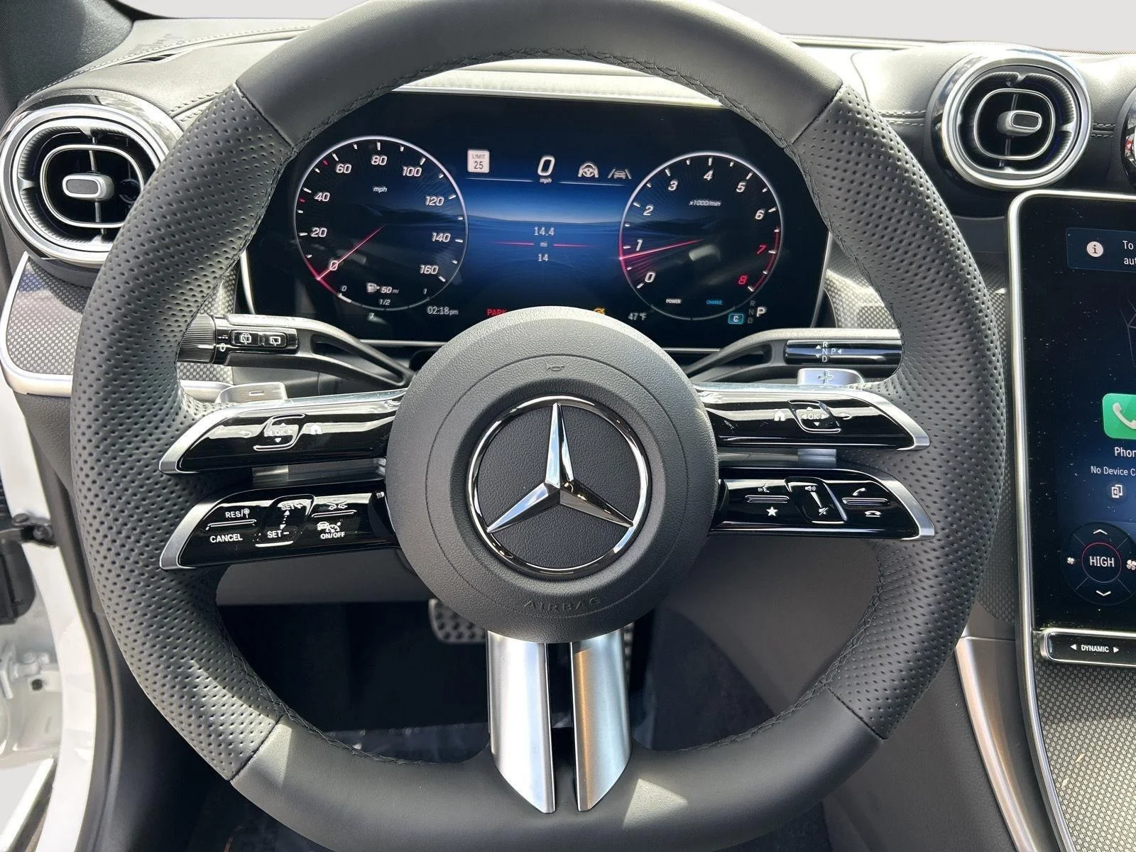 New 2026 Polar White Mercedes-Benz GLC 300 image 18