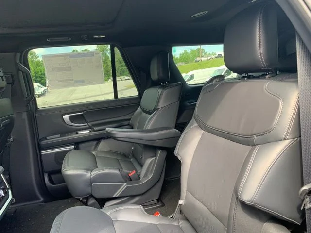 New 2026 Black Ford MAX Platinum® image 21