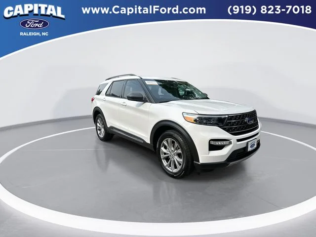 Used 2023 White Ford XLT image 2