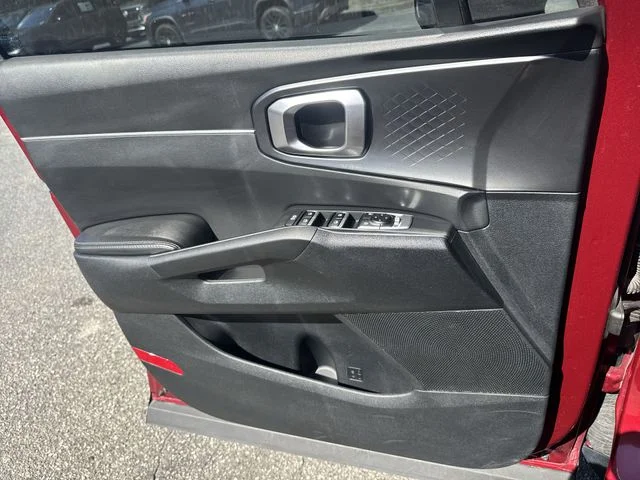 Used 2022 Red Kia S image 26