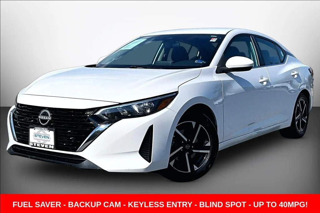 Used 2024 White Nissan SV image 3