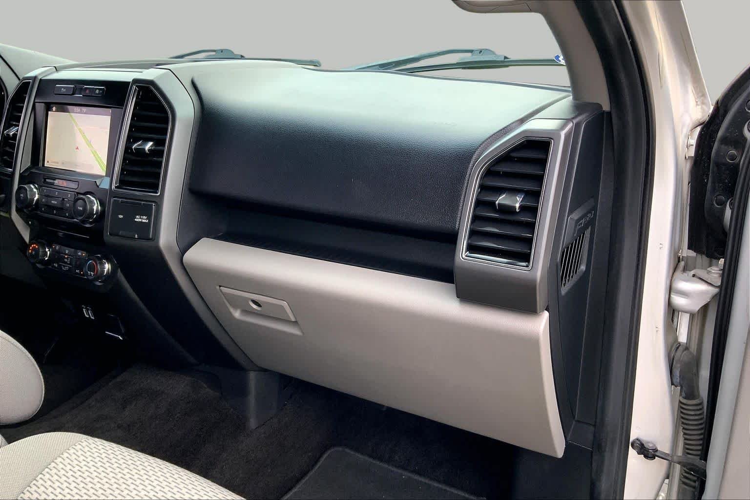 Used 2018 Ingot Silver Metallic Ford XLT image 18