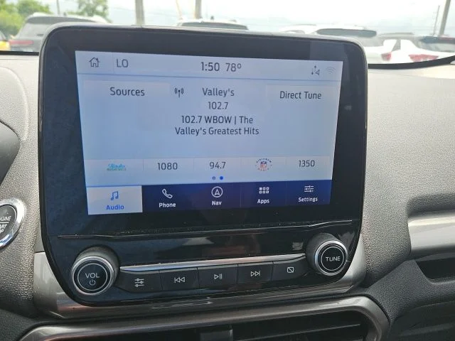 Used 2020 Blue Ford SE image 24