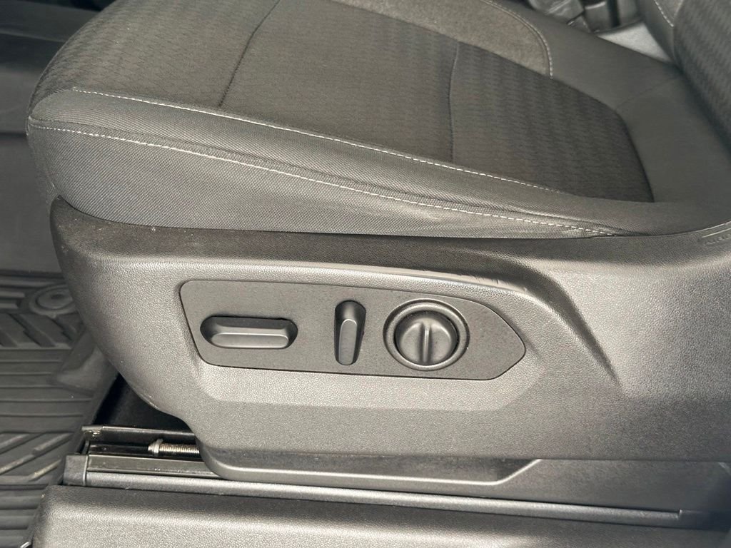 Used 2020 Silver Chevrolet RST image 15