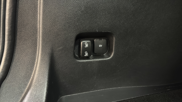 Used 2015 Magnetic Metallic Ford Titanium image 36