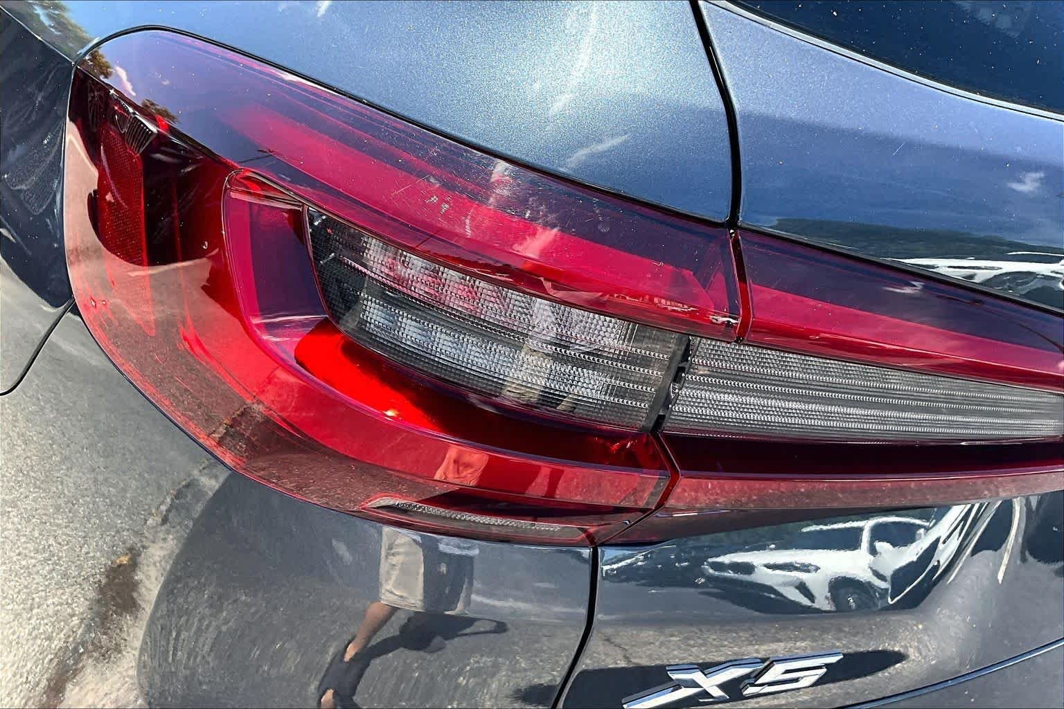 Used 2021 Arctic Gray Metallic BMW xDrive45e image 29