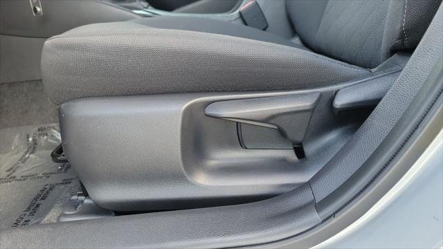 Certified Used 2025 SILVER ME. Toyota  image 16
