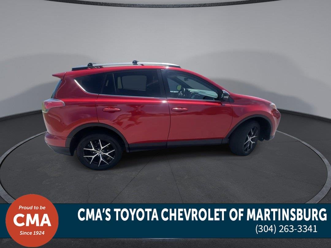 Used 2017 Barcelona Red Metallic Toyota SE image 9