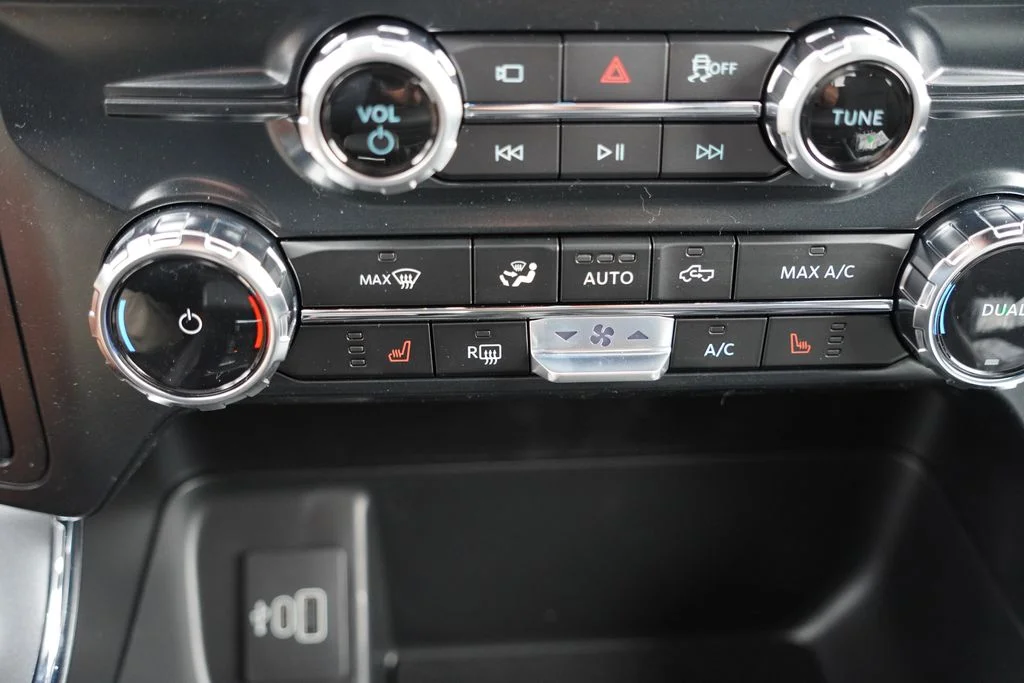 New 2026 Carbonized Gray Metallic Ford XLT image 16