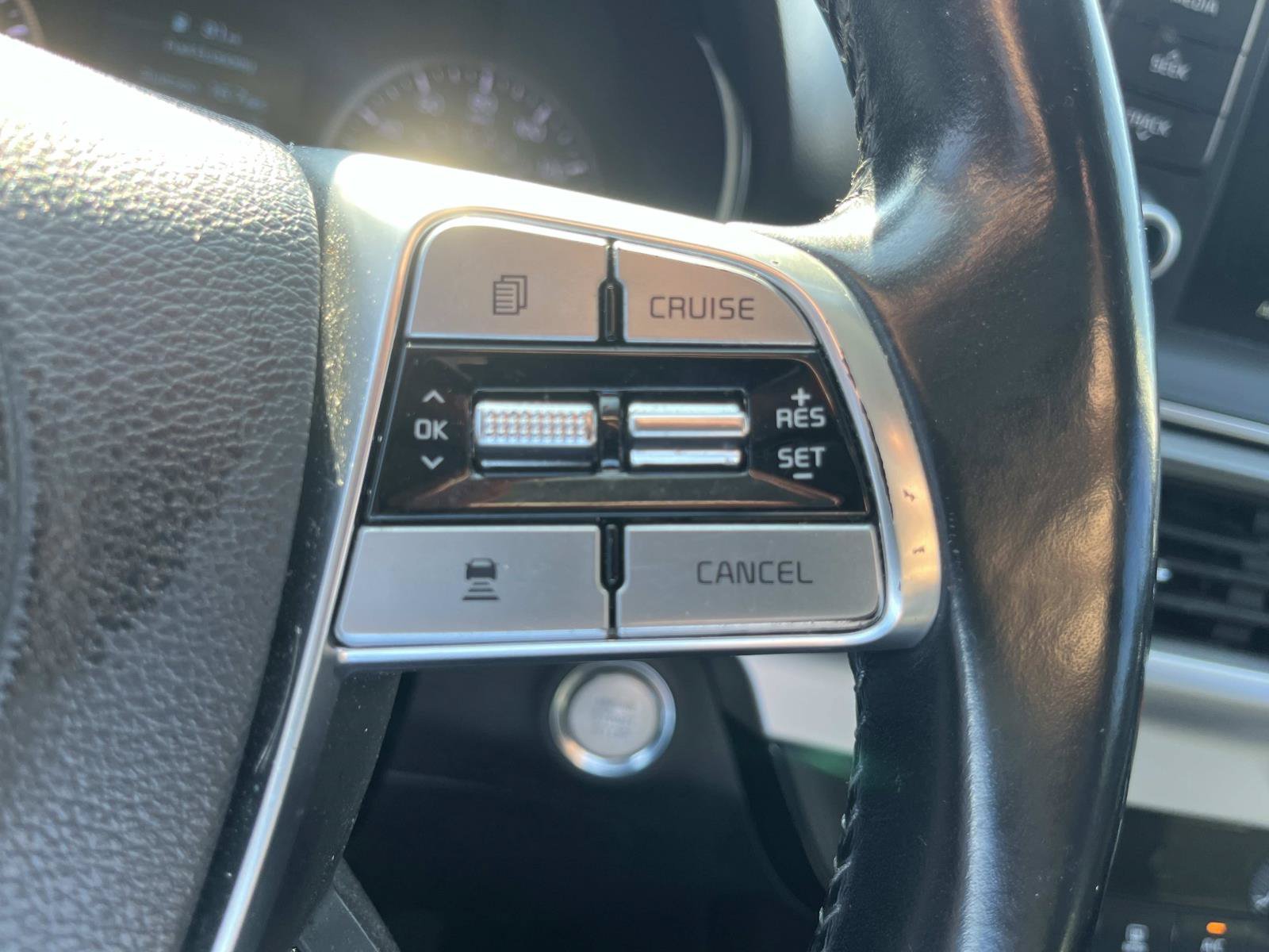 Used 2021 Glacial White Pearl Kia S image 33