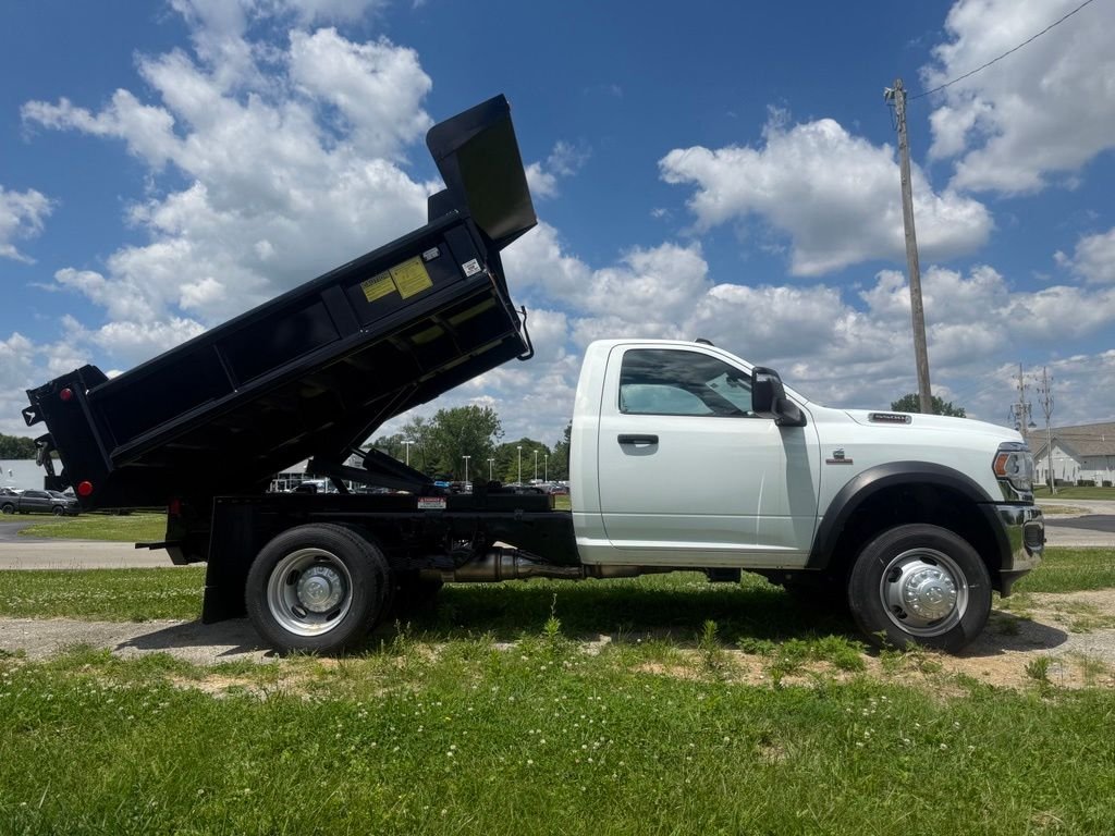 New 2024 Bright White Clear-Coat Exterior Paint RAM Tradesman image 2