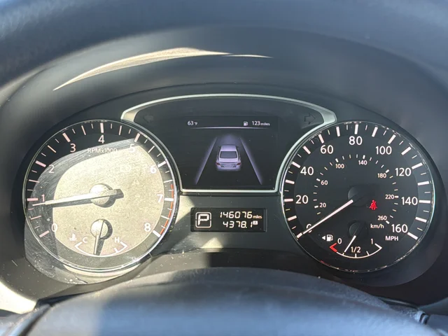 Used 2015 Blue Nissan 2.5 S image 23