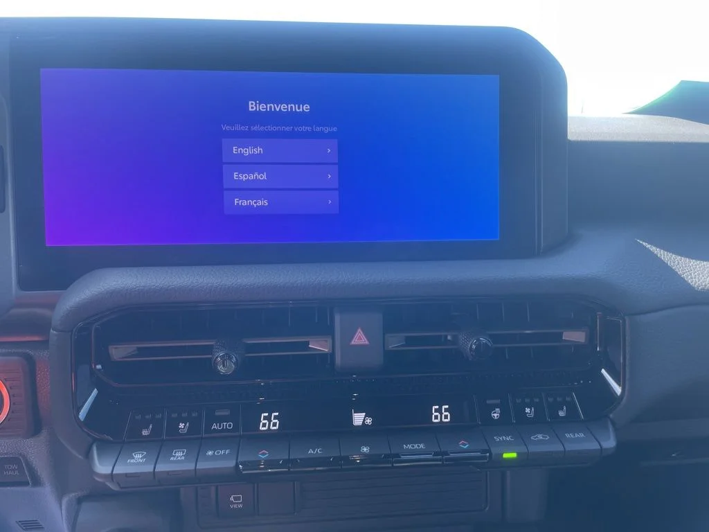 Used 2025  Toyota Base image 21