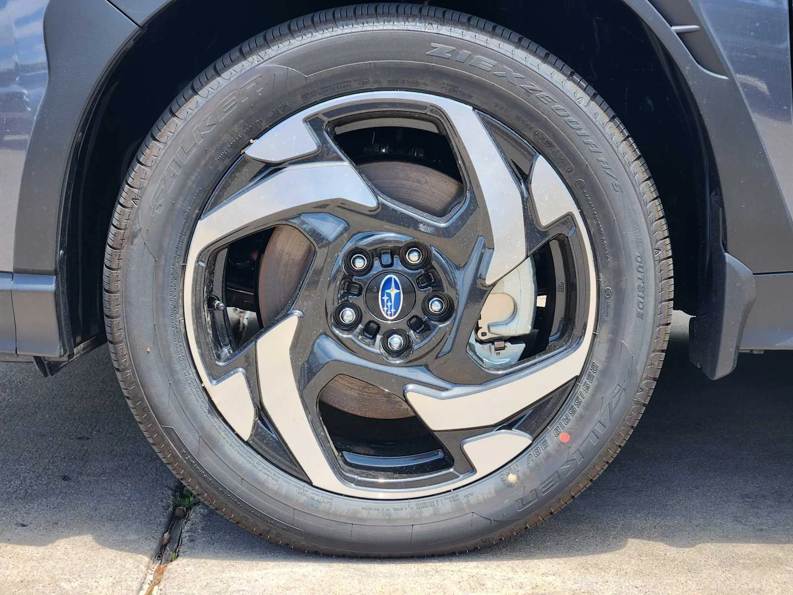 New 2026 MAGNETITE GRAY PEARL Subaru Limited Hybrid image 8