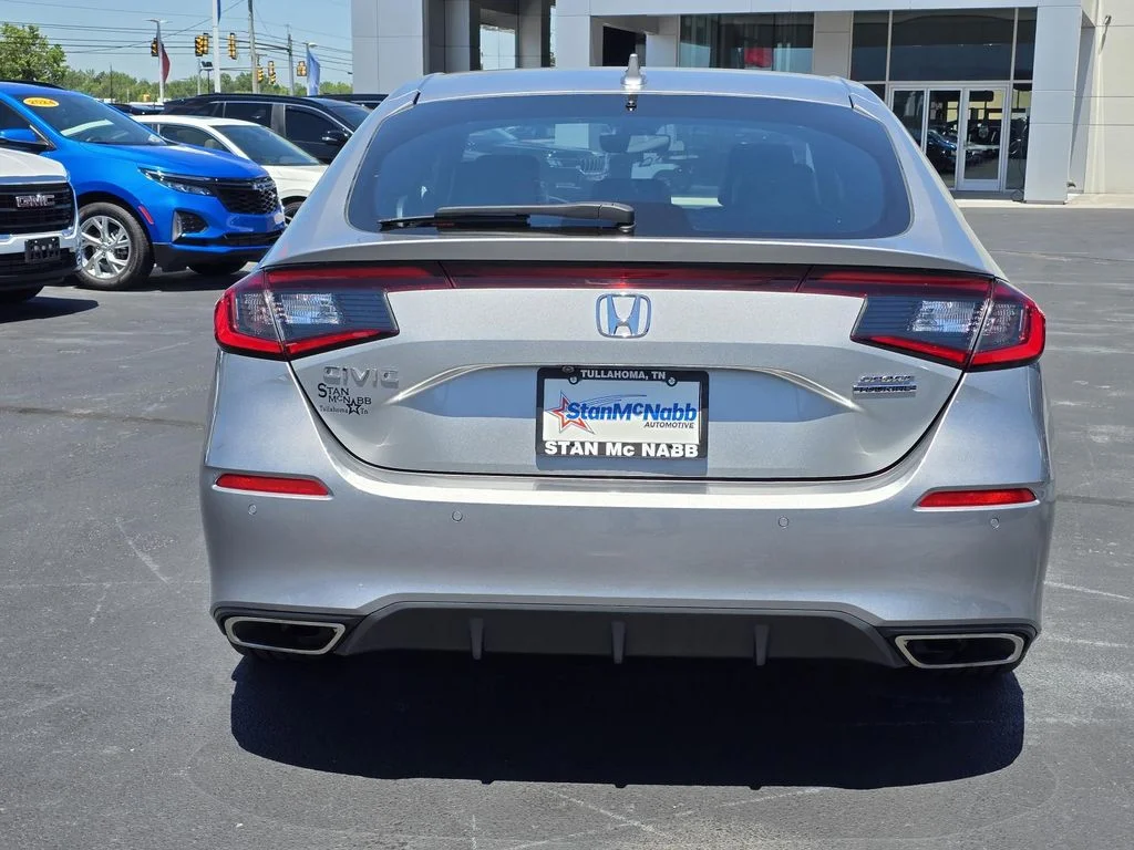 Used 2023 Lunar Silver Metallic Honda Sport Touring image 6
