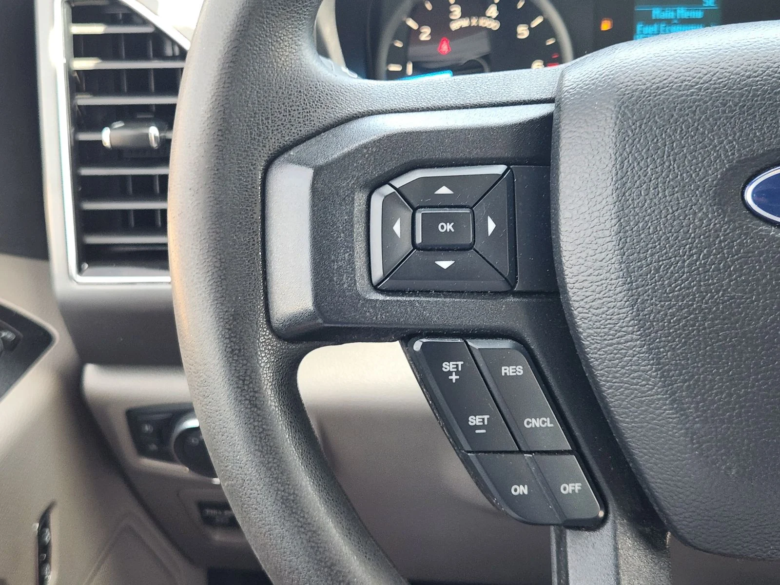 Used 2020 Gray Ford XLT image 27