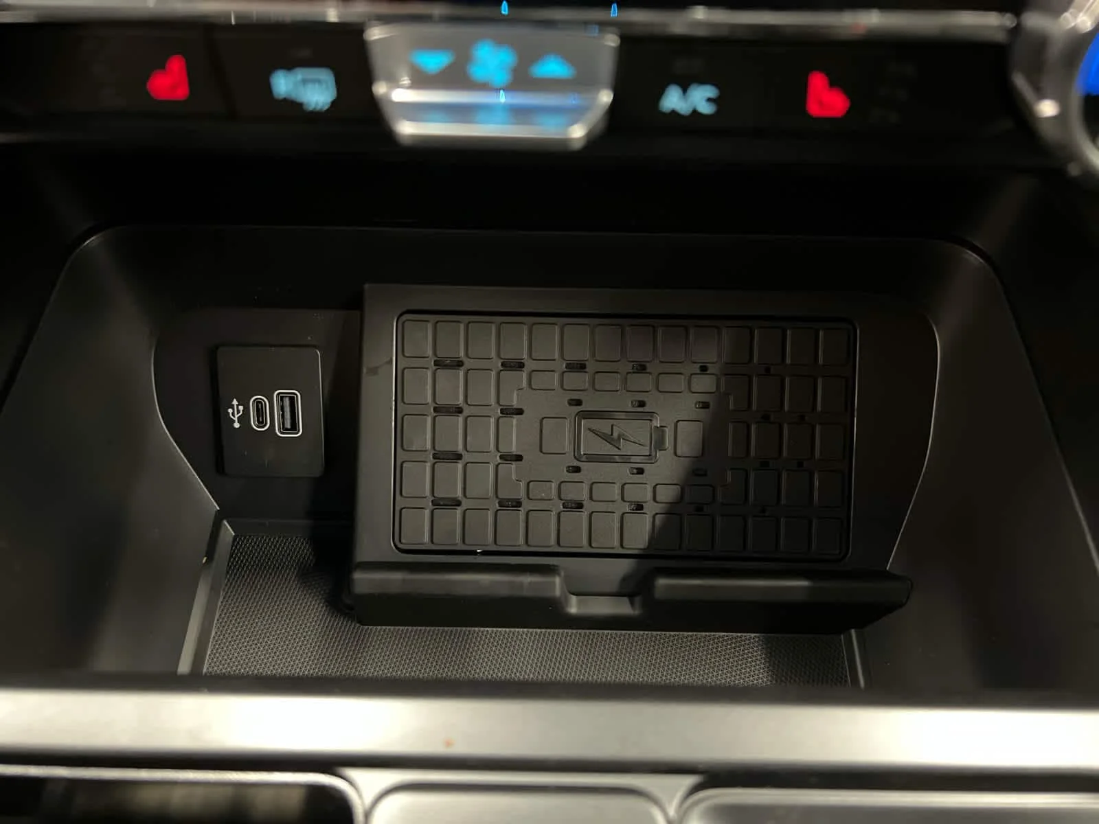 New 2026 Agate Black Metallic Ford XLT image 20