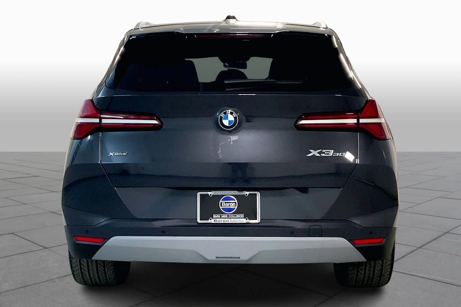 New 2026 Dark Graphite Metallic BMW 30 xDrive image 4