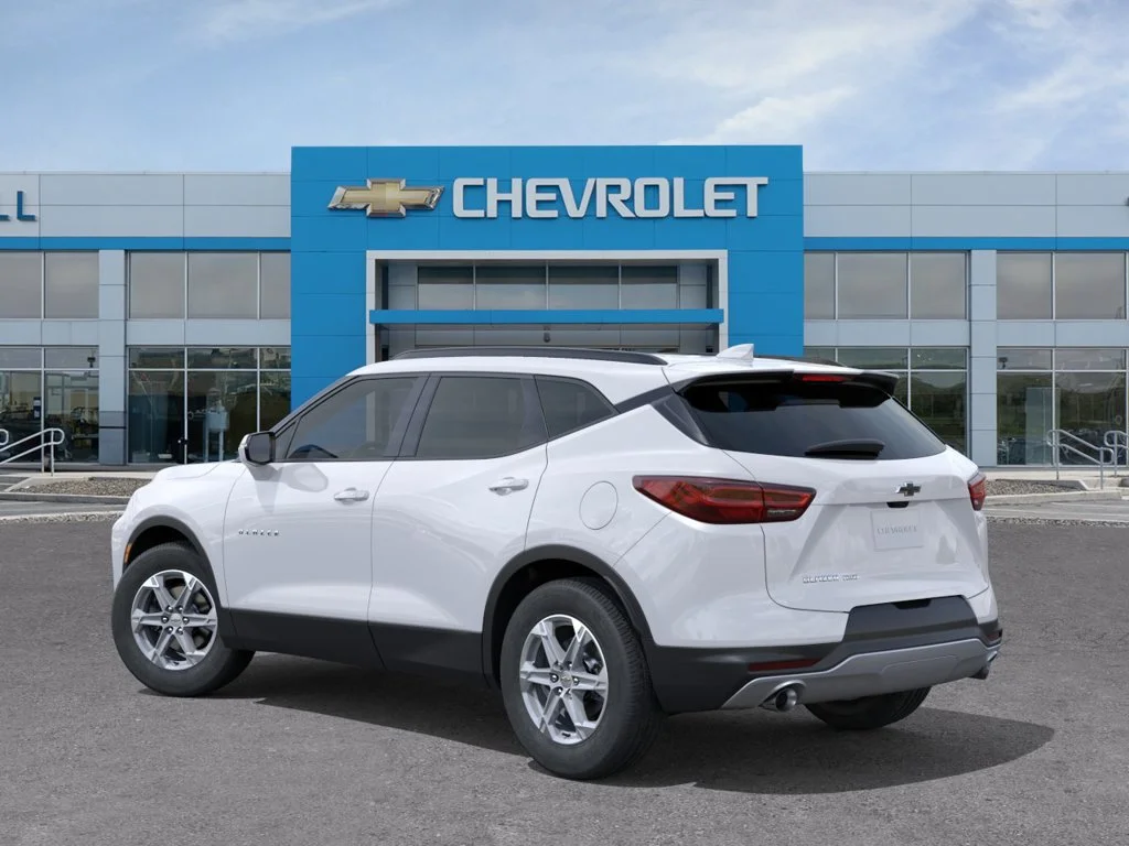 New 2026 Summit White Chevrolet 3LT image 3